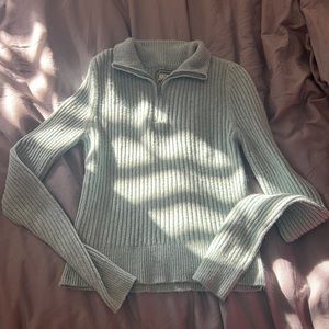I’m selling a long sleeve American Eagle light green sweater that’s is cropped.